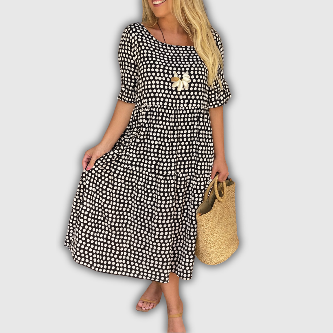 Zerelle | Short Sleeve Midi Dress