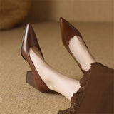 Vera Elegant Structured Pumps
