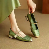 Frieda Classic Strappy Shoes with an Elegant Look