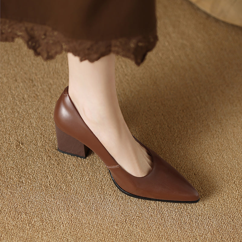 Vera Elegant Structured Pumps