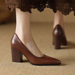 Vera Elegant Structured Pumps
