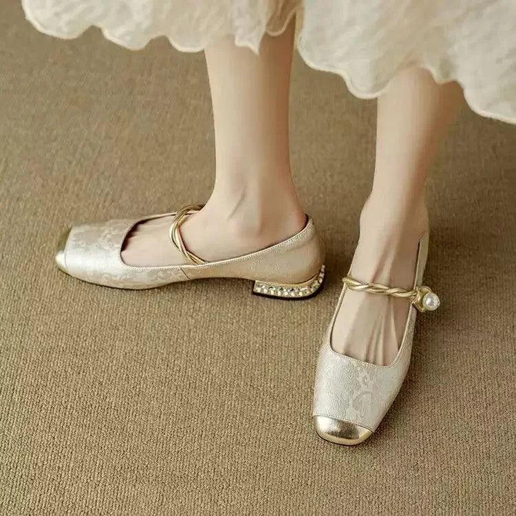 Frieda Classic Strappy Shoes with an Elegant Look - view 11