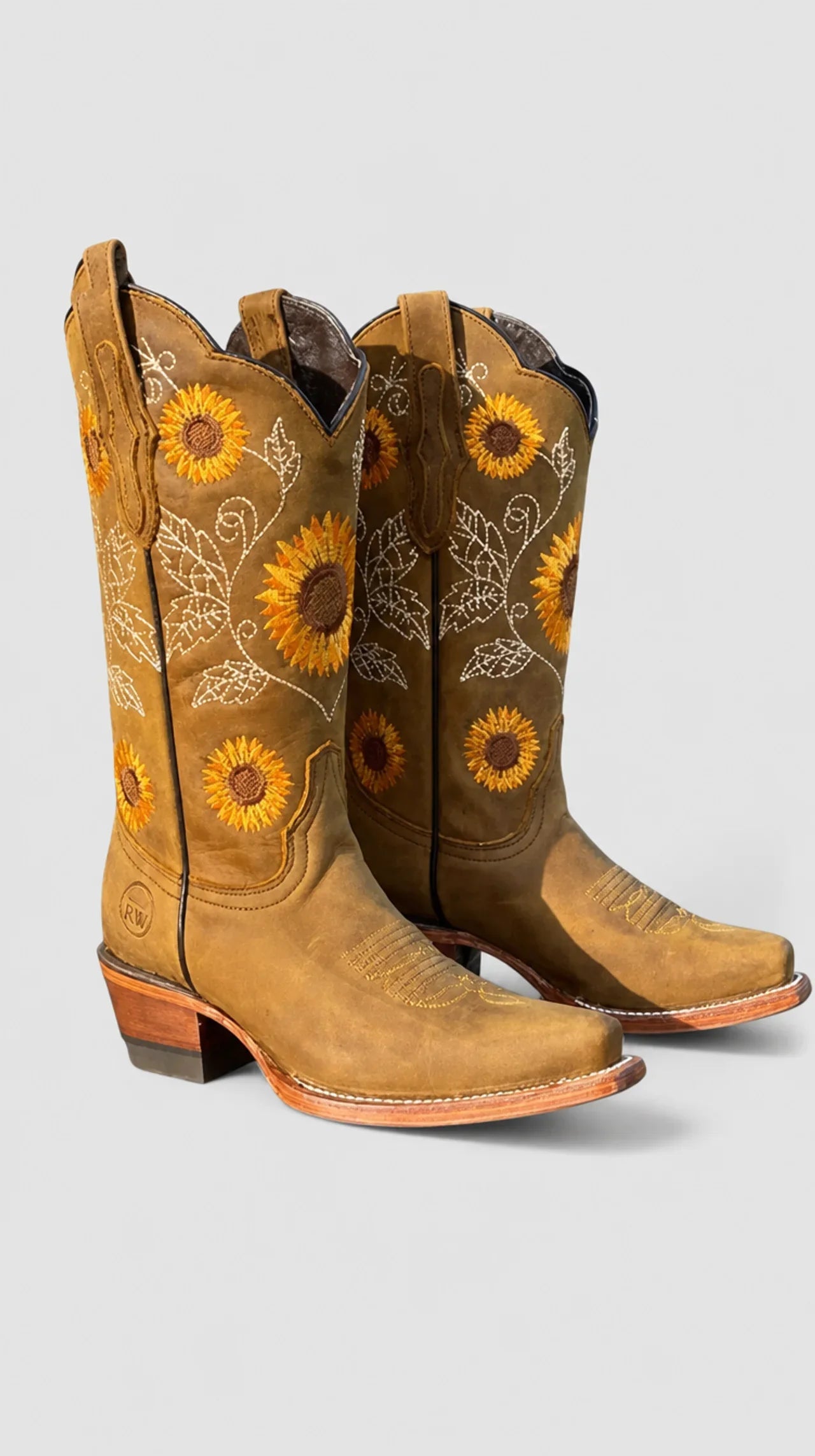 Savannah, Western Boots with Floral Embroidery